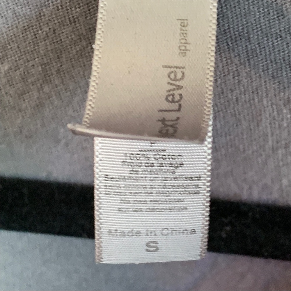 Next Level Apparel Tee Shirt SZ - S - Picture 5 of 5